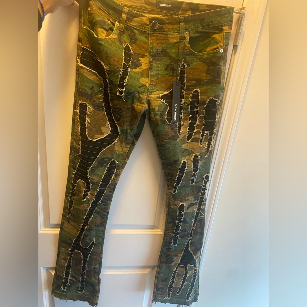 Men’s Fashion Nova Camo Distressed pants